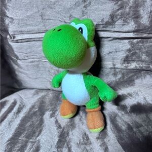 Nintendo Super Mario 10” Inch Green Yoshi Stuffed Animal Plush Doll Toy Peluche